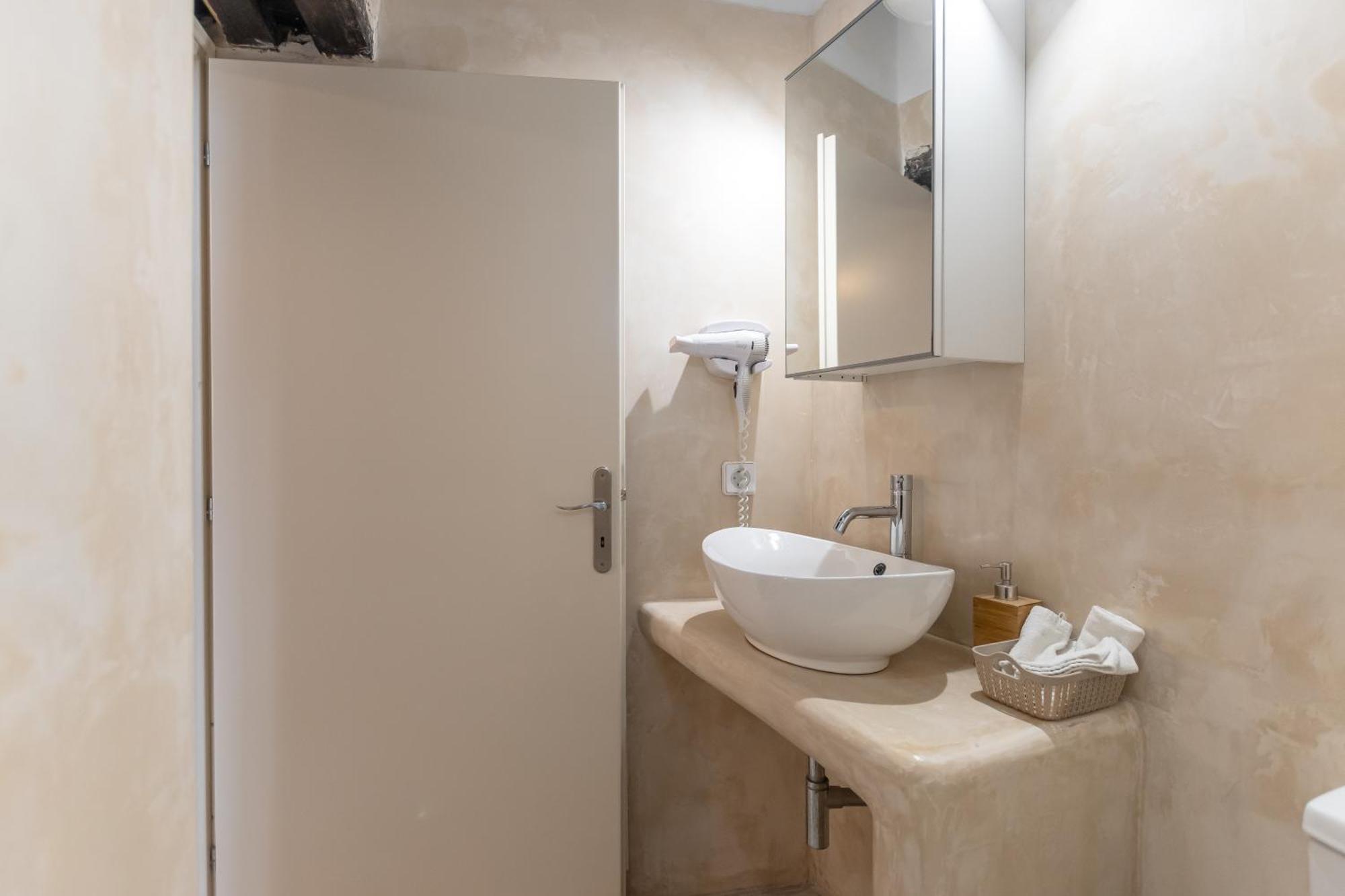 The White Stone House Apartamento Naxos City Exterior foto