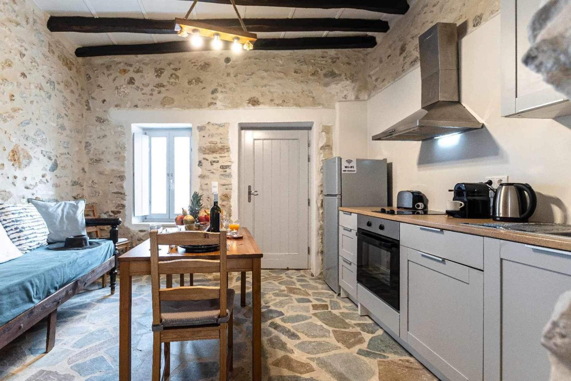 The White Stone House Apartamento Naxos City Exterior foto